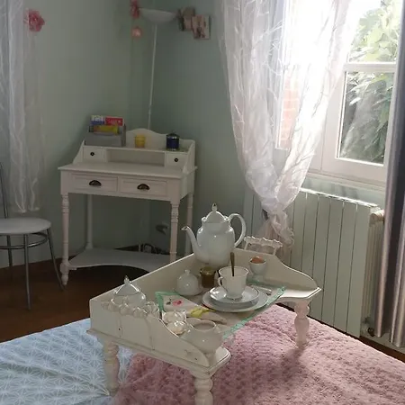Panzió La Des Violettes *