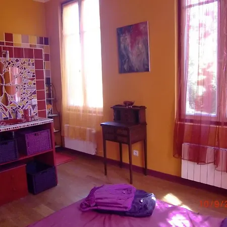 Panzió La Des Violettes Toulouse