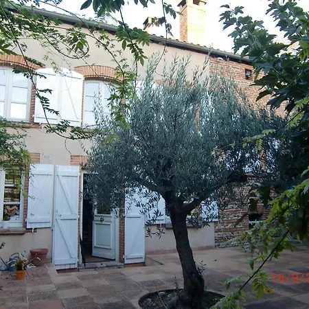 La Des Violettes Panzió